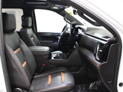 Used 2024 GMC Sierra 2500 AT4 w/ AT4 Premium Plus Package image 26