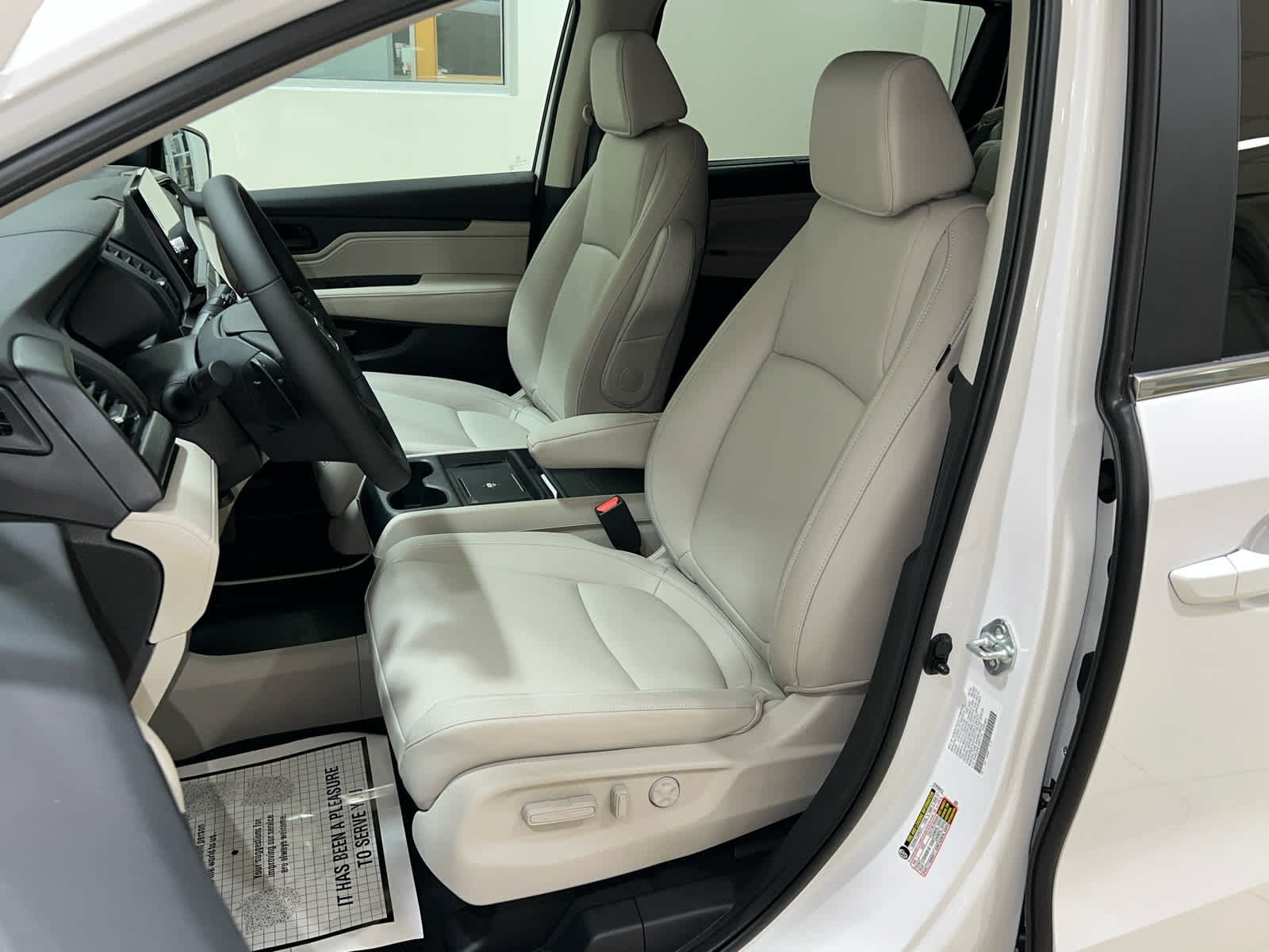 New 2027 Honda Odyssey EX-L image 14