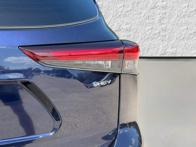 Used 2026 Toyota Highlander Limited AWD/4WD image 10