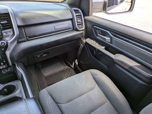 Used 2021 RAM 1500 Big Horn AWD/4WD image 17