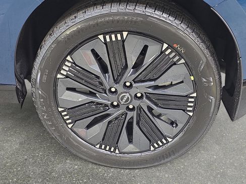 New 2026 Nissan Murano Platinum w/ Cargo Package AWD/4WD image 31