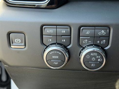 New 2026 GMC Sierra 2500 AT4 image 15