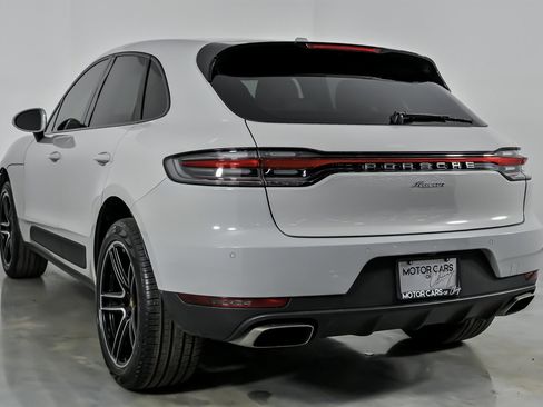 Used 2021 Porsche Macan image 10