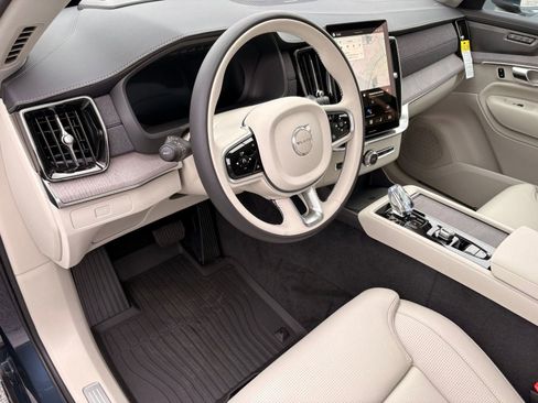 New 2026 Volvo XC90 B6 Ultra w/ Protection Package image 4