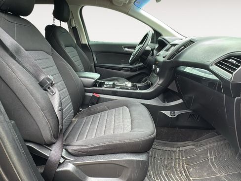 Used 2019 Ford Edge SE FWD image 27