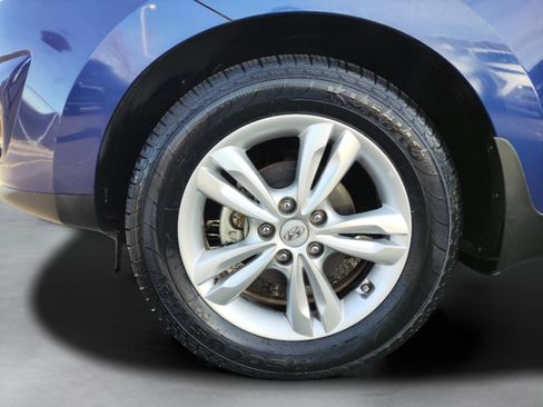 Used 2011 Hyundai Tucson GLS image 30