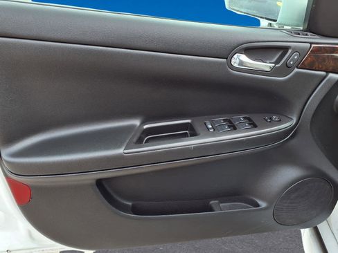 Used 2016 Chevrolet Impala Limited LS image 8