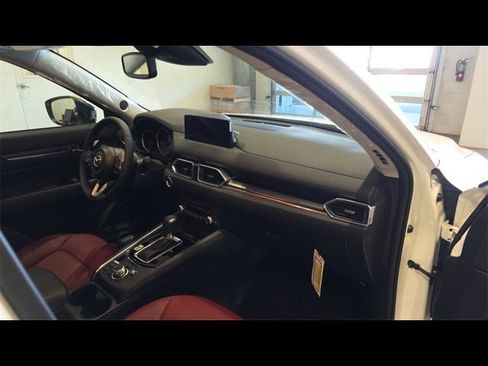 New 2025 MAZDA CX-5 Carbon Edition image 49