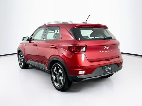 Used 2025 Hyundai Venue SEL FWD image 5