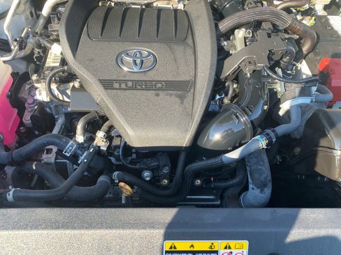 Used 2023 Toyota Highlander Platinum image 20