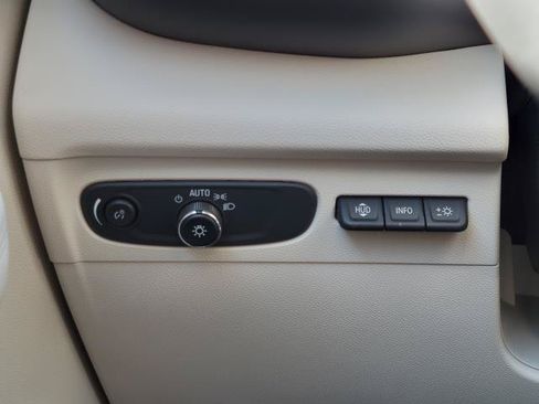 Used 2023 Buick Envision Avenir AWD/4WD image 13