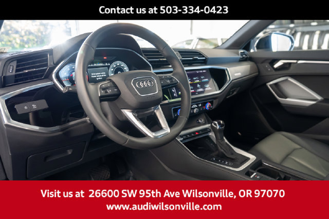 Used 2025 Audi Q3 2.0T Premium Plus w/ Premium Plus Package AWD/4WD image 25