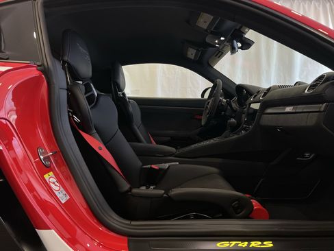 Used 2025 Porsche 718 Cayman GT4 RS image 16
