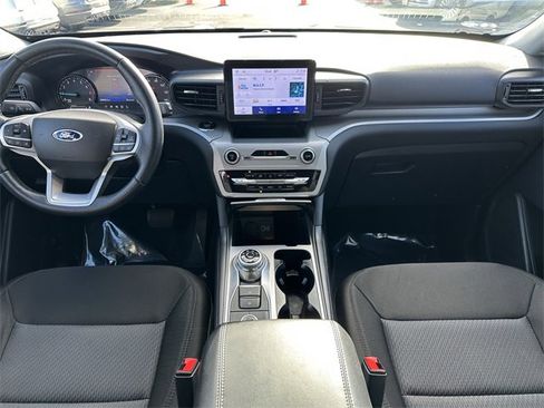 Certified 2022 Ford Explorer XLT image 15