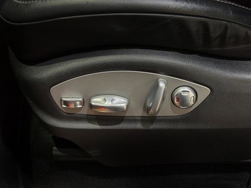 Used 2014 Porsche Cayenne GTS AWD/4WD image 8