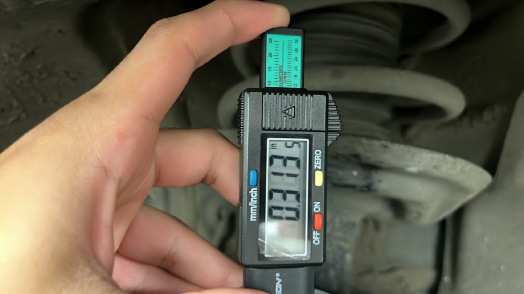 Used 2022 Toyota RAV4 LE AWD/4WD image 33