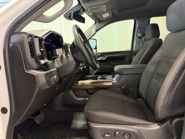 Used 2026 Chevrolet Silverado 2500 LT w/ Trail Boss Package AWD/4WD image 10
