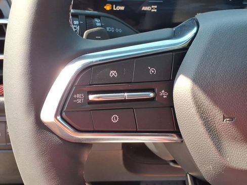 New 2026 Chevrolet Traverse Z71 w/ Driver Confidence Package AWD/4WD image 18