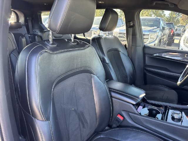 Used 2021 Jeep Grand Cherokee L Laredo AWD/4WD image 26