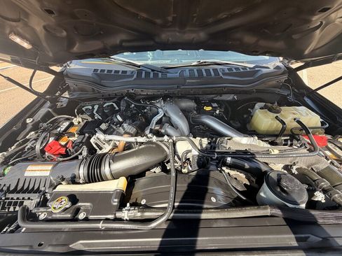 Used 2020 Ford F350 Lariat AWD/4WD image 11