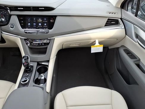 New 2026 Cadillac XT5 Premium Luxury image 18