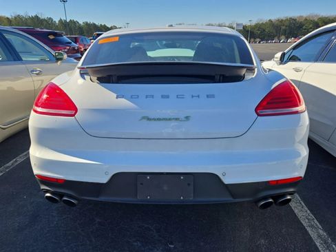 Used 2014 Porsche Panamera S image 6