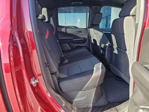 New 2026 Chevrolet Colorado Z71 image 11