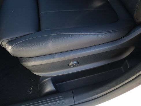 New 2026 Mercedes-Benz GLB 250 4MATIC image 30