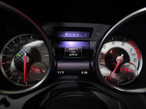 Used 2015 Mercedes-Benz SLK 250 image 18