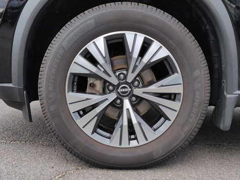 Used 2023 Nissan Rogue SV FWD image 14
