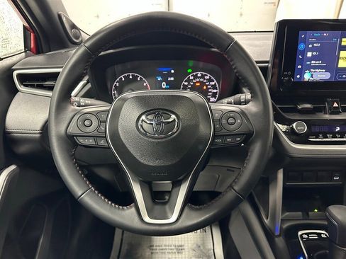 Used 2025 Toyota Corolla Cross AWD Hybrid image 18