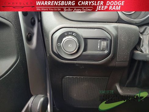 Used 2023 Jeep Wrangler Sport AWD/4WD image 33
