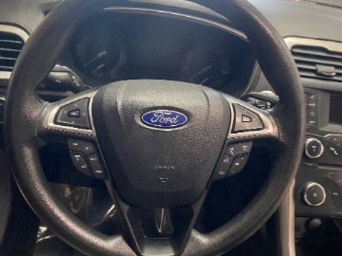 Used 2017 Ford Fusion S image 21