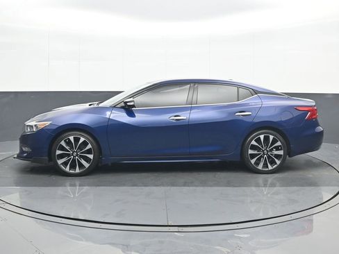 Used 2018 Nissan Maxima SR image 3