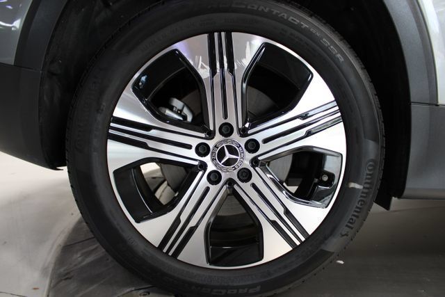 Used 2024 Mercedes-Benz EQB 300 4MATIC w/ Winter Package image 32