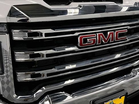 Used 2023 GMC Sierra 3500 SLE w/ SLE Value Package image 27