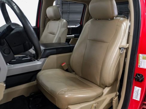 Used 2018 Ford F250 Lariat w/ Lariat Ultimate Package image 32