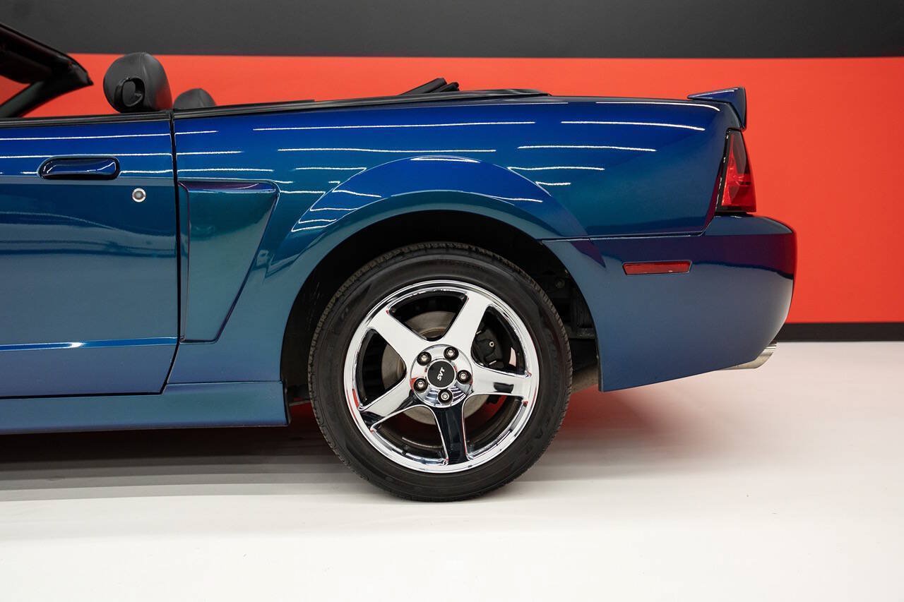 Used 2004 Ford Mustang Cobra RWD image 24