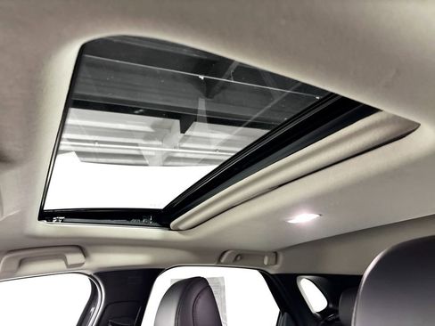 Used 2022 MAZDA CX-30 AWD 2.5 S w/ Premium Package image 19