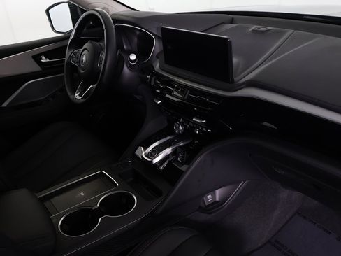 Used 2025 Acura MDX SH-AWD image 28