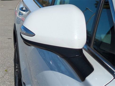 Used 2023 Hyundai Santa Fe SEL w/ Premium Package image 12