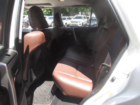 Used 2016 Toyota 4Runner Limited AWD/4WD image 15