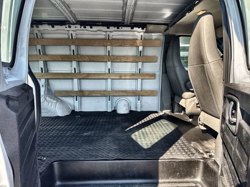 Used 2023 Chevrolet Express 2500 w/ Driver Convenience Package image 22