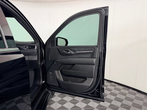 Used 2023 GMC Yukon Denali w/ LPO, Floor Liner Package AWD/4WD image 31
