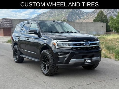 Used 2024 Ford Expedition Limited AWD/4WD image 1