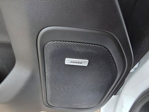Used 2022 Chevrolet Silverado 1500 LTZ w/ LTZ Convenience Package II AWD/4WD image 21