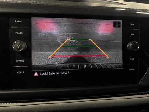 Used 2024 Volkswagen Taos SEL image 15