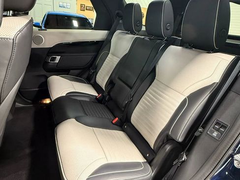 Used 2022 Land Rover Discovery HSE R-Dynamic image 25