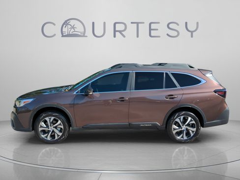 Used 2022 Subaru Outback Limited AWD/4WD image 4