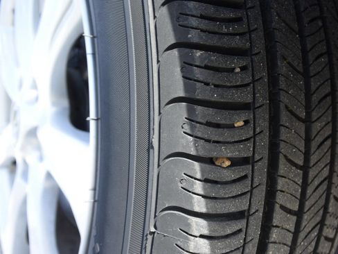 Used 2010 MAZDA MAZDA3 i Touring image 45